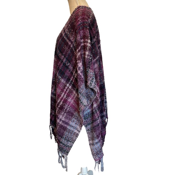 Woolrich Women's Ultra Soft & Cozy Blanket Wrap - Picture 3 of 5